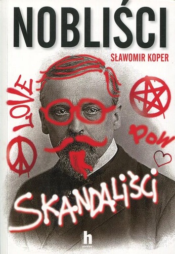 Okładkę książki „Nobliści. Skandaliści” autorstwa Sławomira Kopra zdobi czarno-biała fotografia mężczyzny w okrągłych okularach. Zdjęcie zostało uzupełnione czerwonymi, graffitiowymi rysunkami i napisami, m.in. domalowanymi wąsami, brodą, okularami oraz symbolami pokoju i pentagramem. U góry znajduje się duży tytuł „NOBLIŚCI”, a przez dolną część okładki przebiega czerwony napis „Skandaliści” stylizowany na odręczne graffiti. Całość utrzymana jest w kontrastowej czarno-biało-czerwonej kolorystyce, nadającej publikacji prowokacyjny i nieformalny charakter.